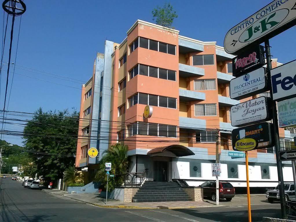 Apartahotel Jardines Metropolitanos Santiago De Los Caballeros Esterno foto
